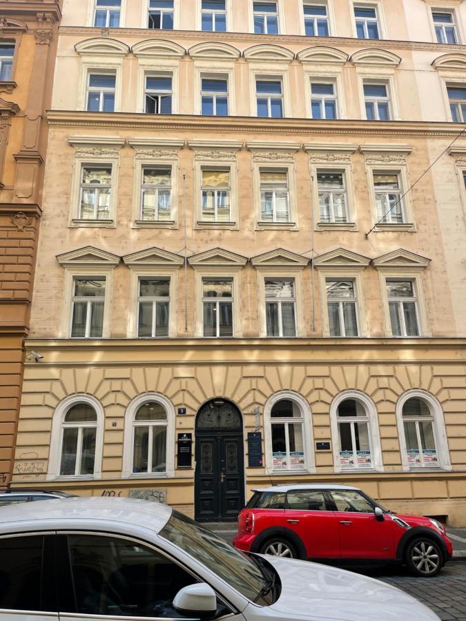 Holec Apartments Прага Экстерьер фото