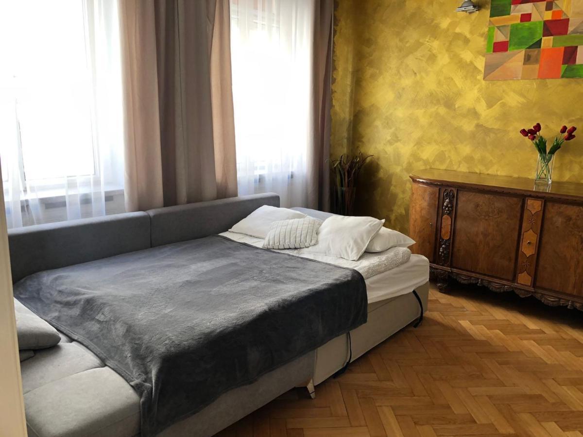 Holec Apartments Прага Экстерьер фото
