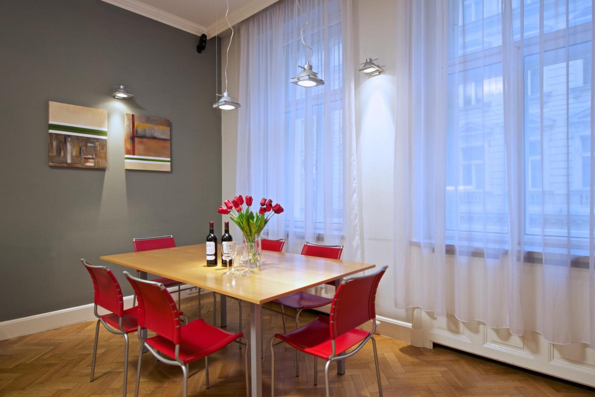 Holec Apartments Прага Номер фото